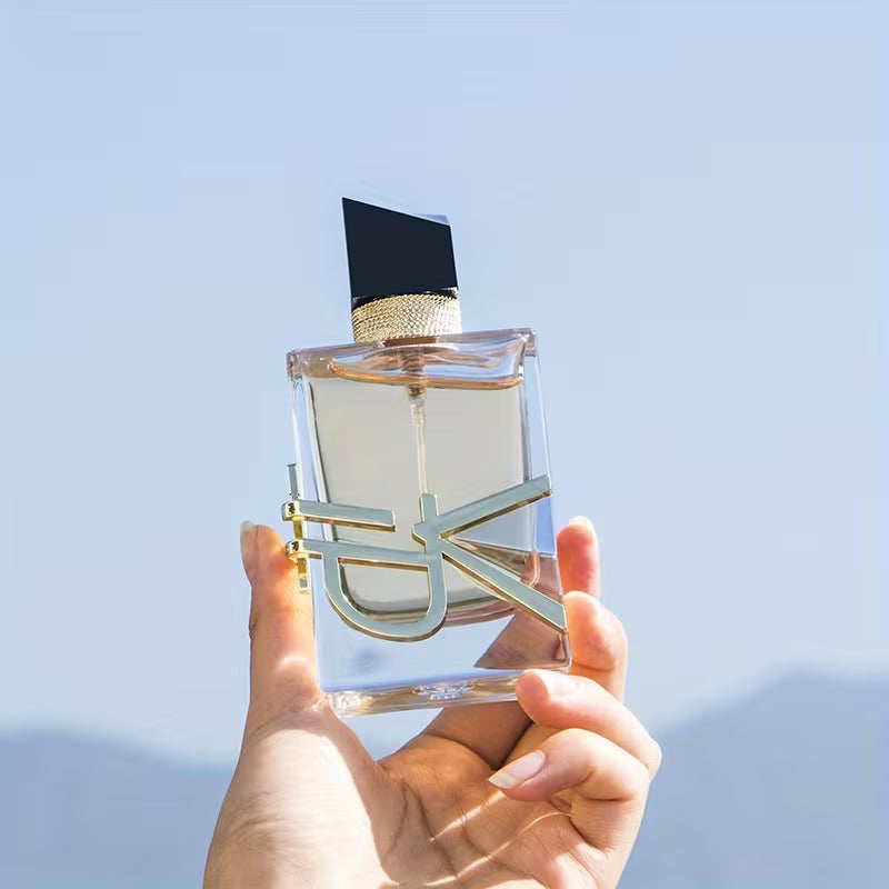 Free Water Eau de Toilette 1.7oz (50ml) – Fresh Long-Lasting Floral & Fruity Unisex Fragrance (Inspired)